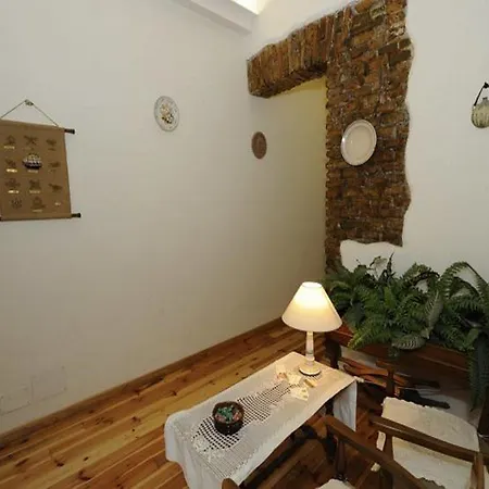 بيت ضيافة Chain Gallienus 3*
