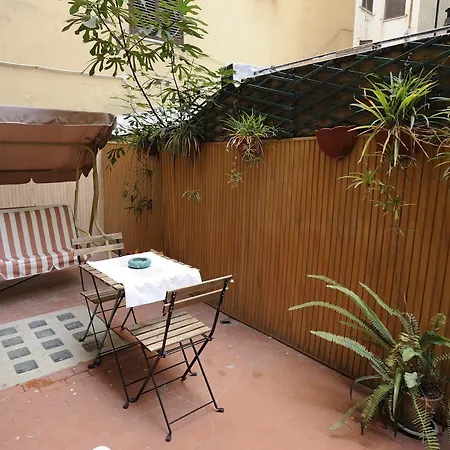 Chain Gallienus Guest house